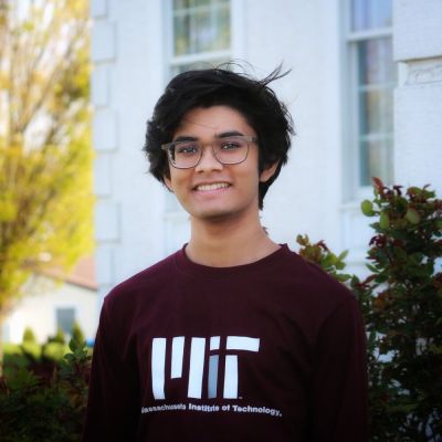 photo of Neil Deshmukh