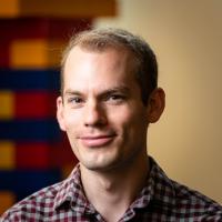 Photo of Phillip Isola